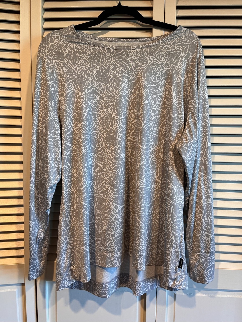 Lands' End Light Gray Floral Dot Long-Sleeve Tee